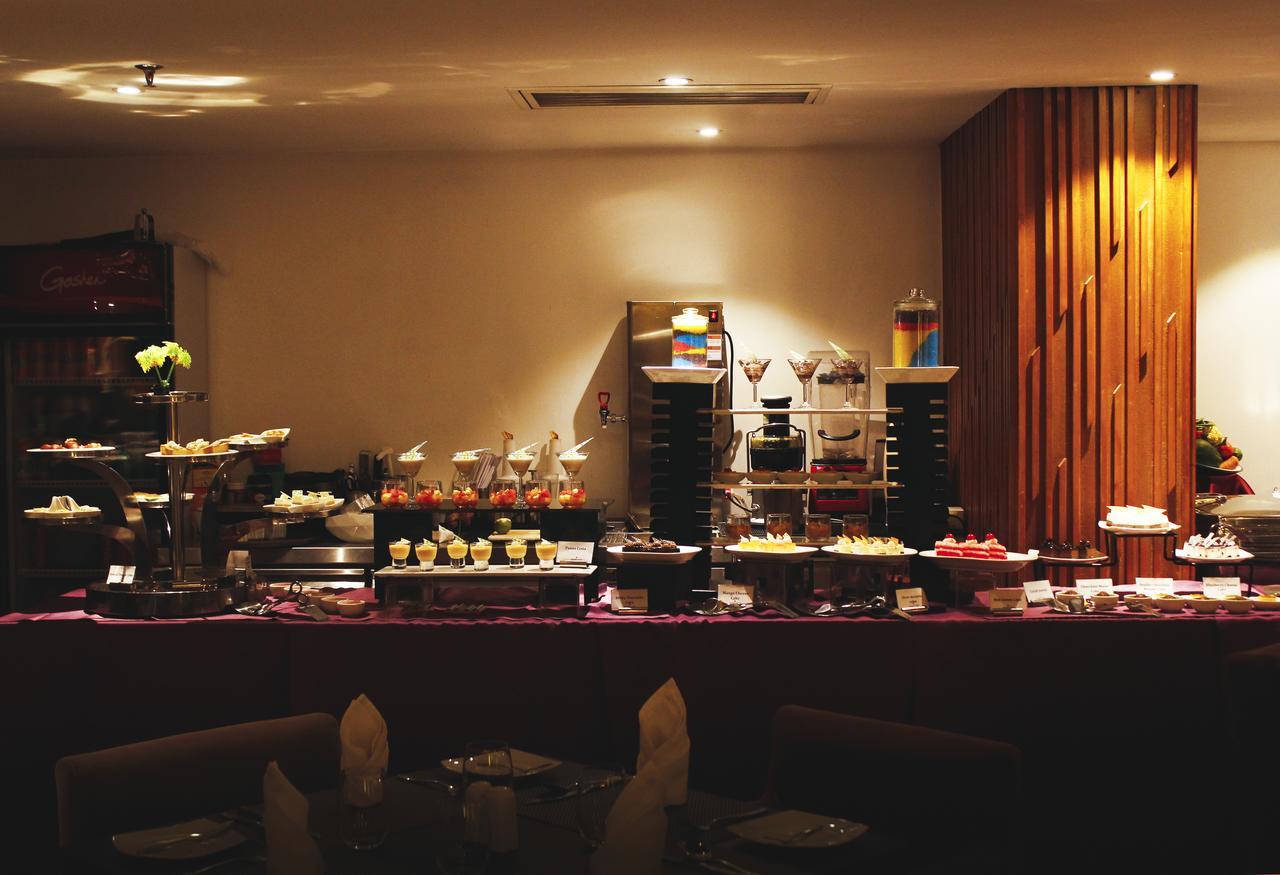Golden Tulip The Grandmark Dhaka Exterior foto